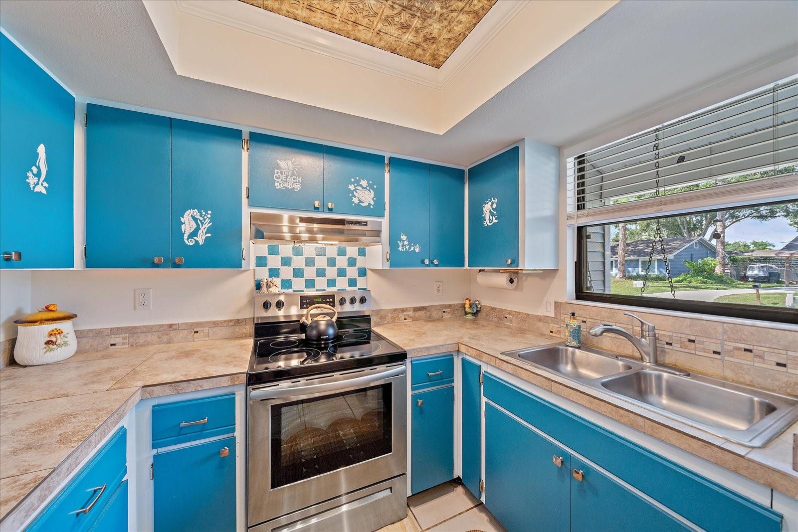 LAKE SARASOTA - Residential