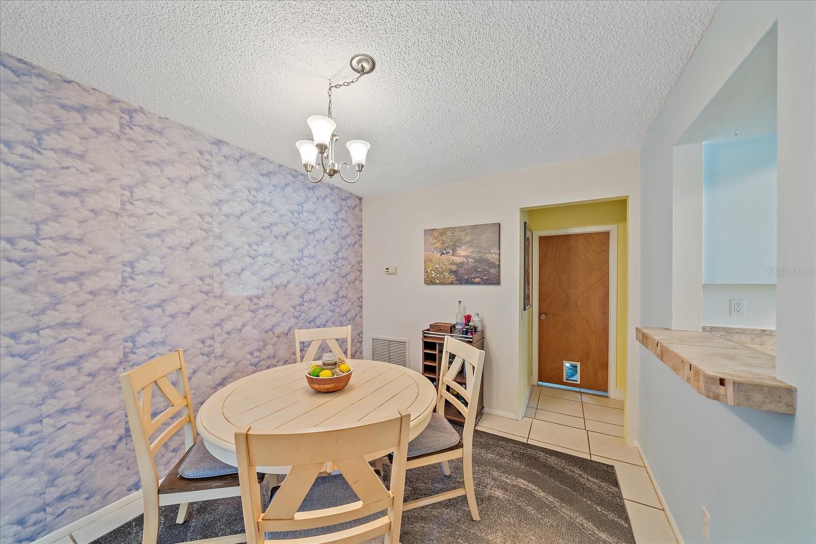 LAKE SARASOTA - Residential