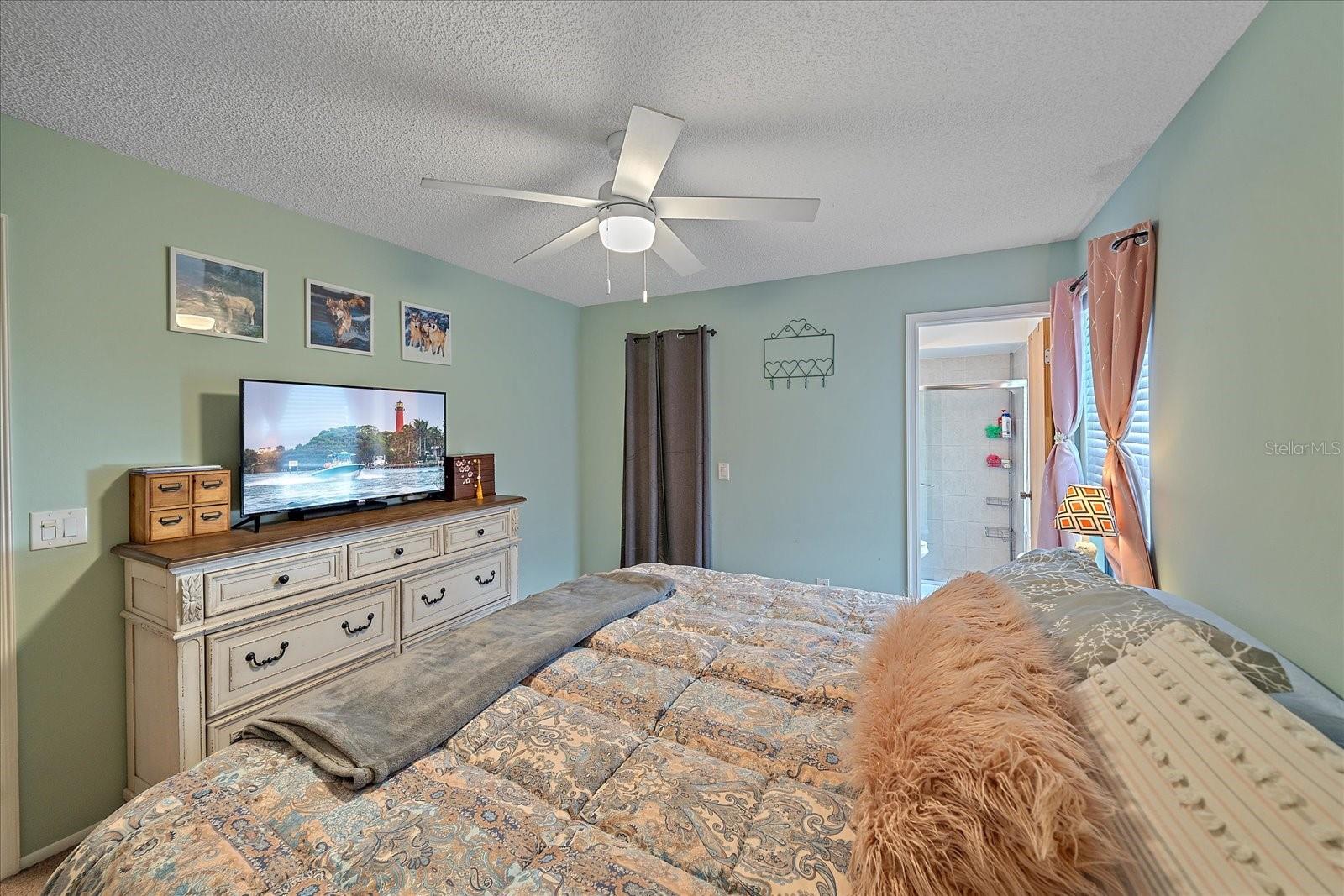 LAKE SARASOTA - Residential