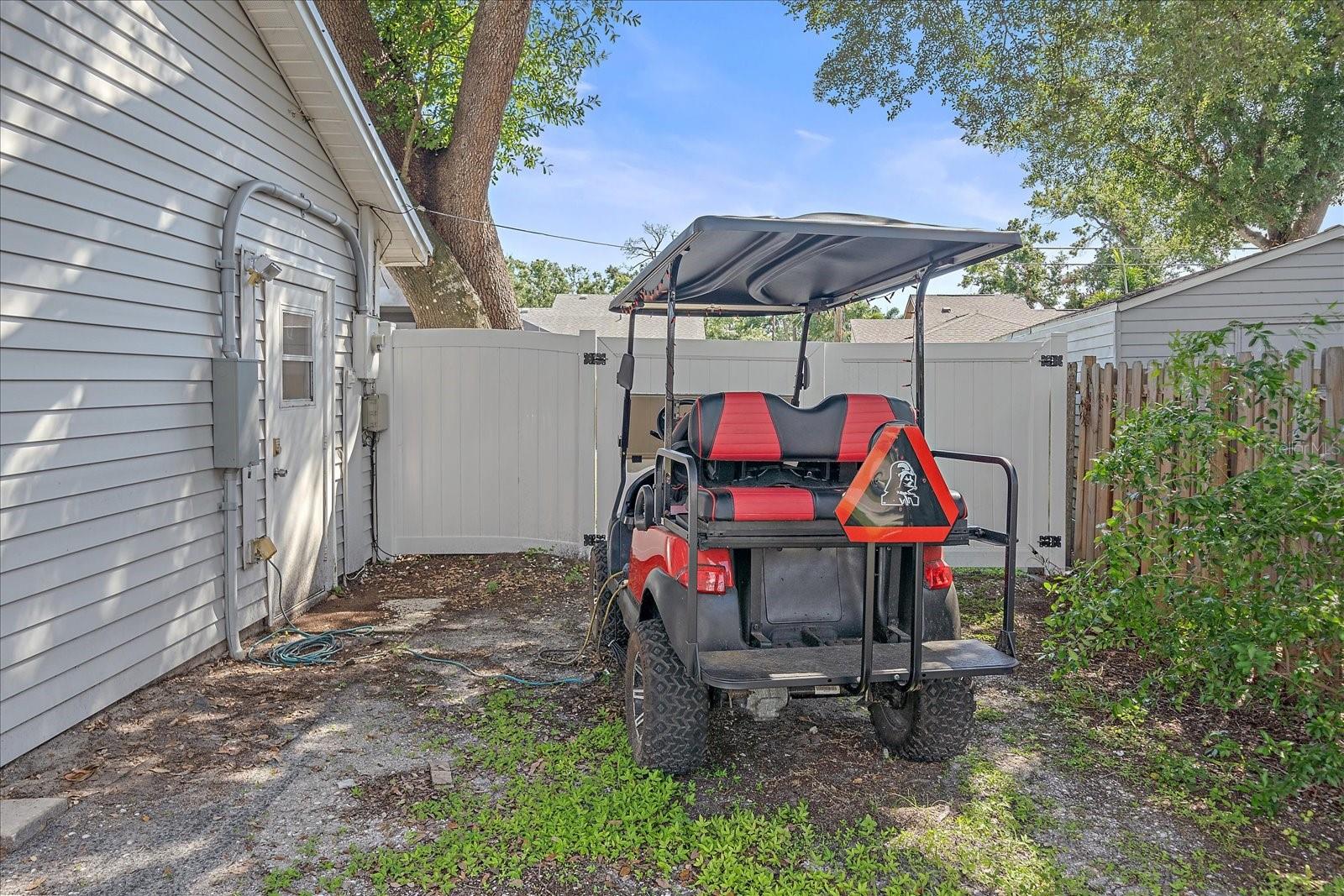 LAKE SARASOTA - Residential
