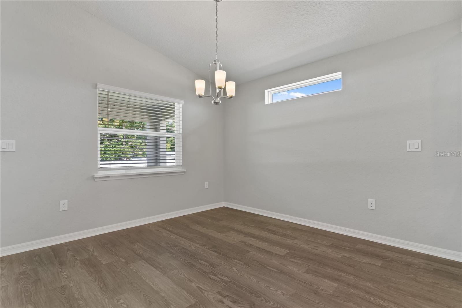 ANISTON - Residential