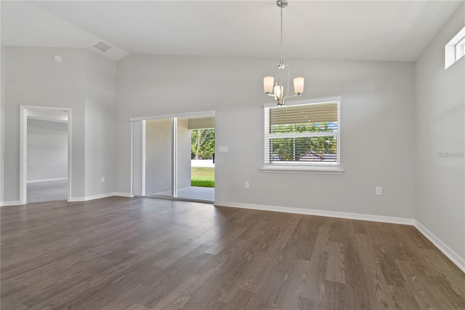 ANISTON - Residential