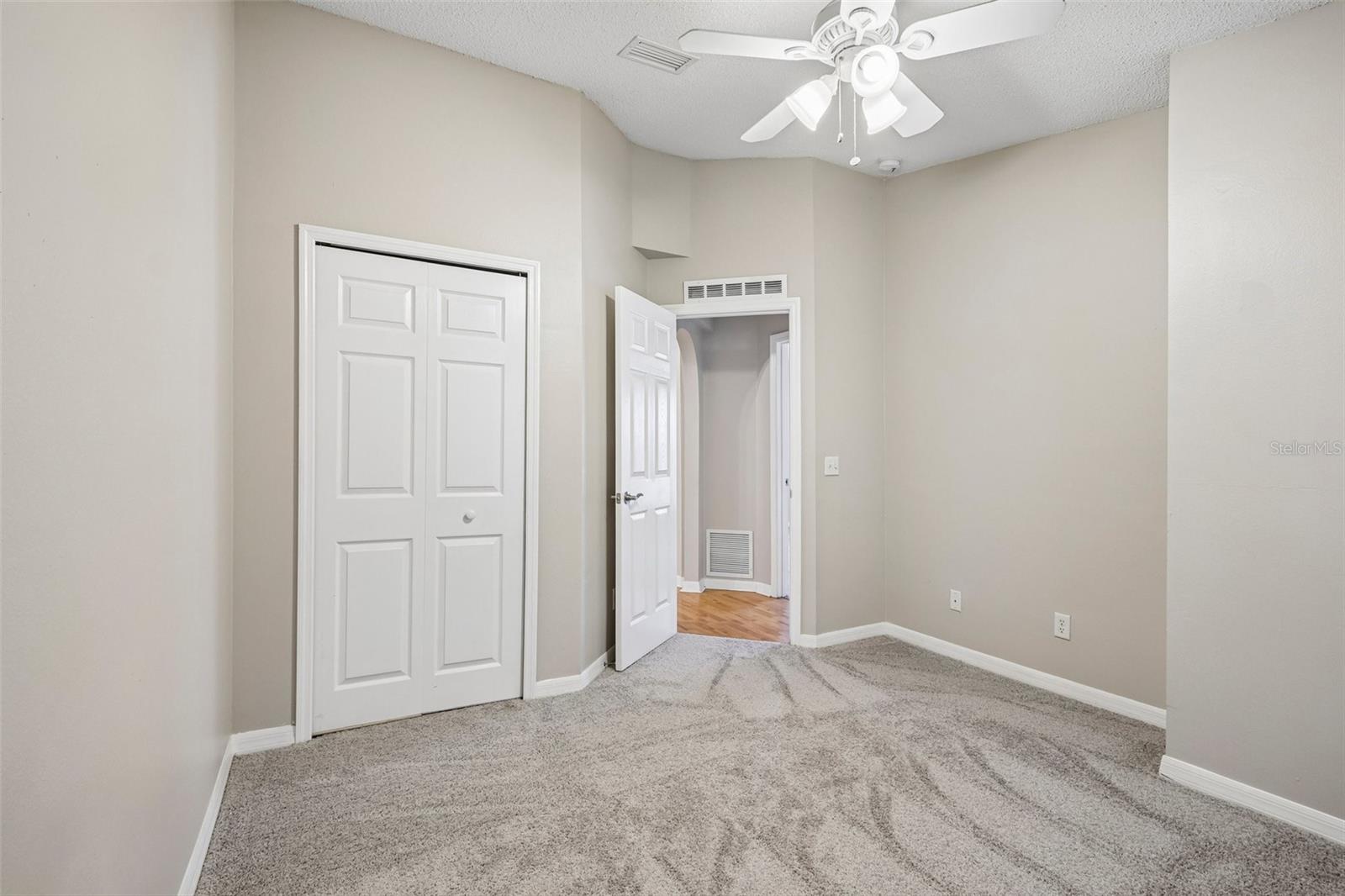ENCLAVE - Residential