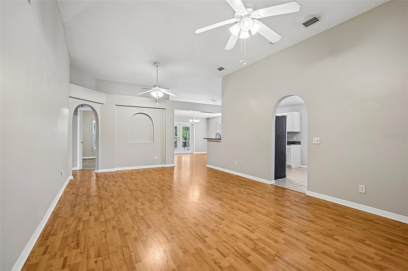 ENCLAVE - Residential