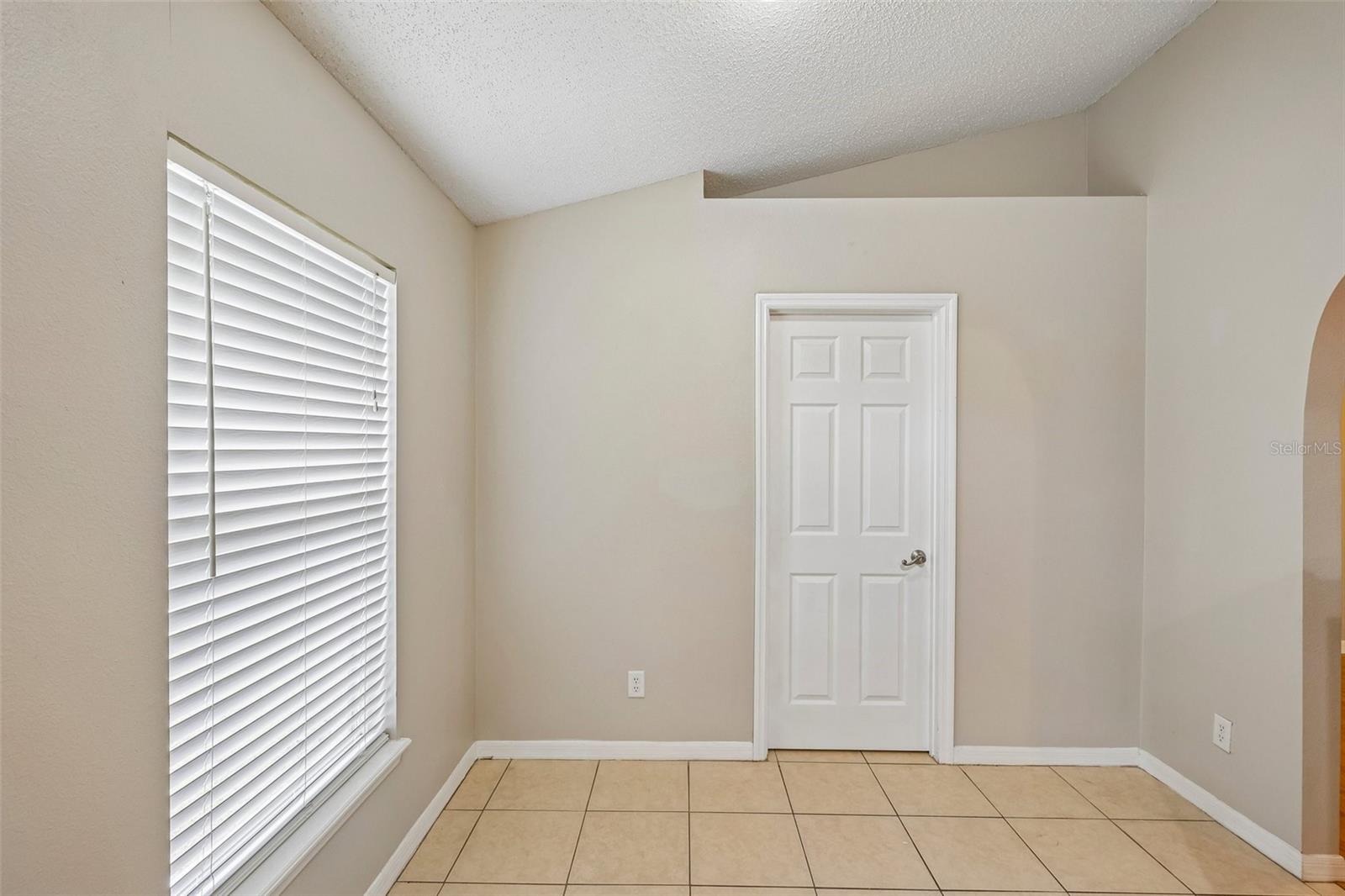 ENCLAVE - Residential