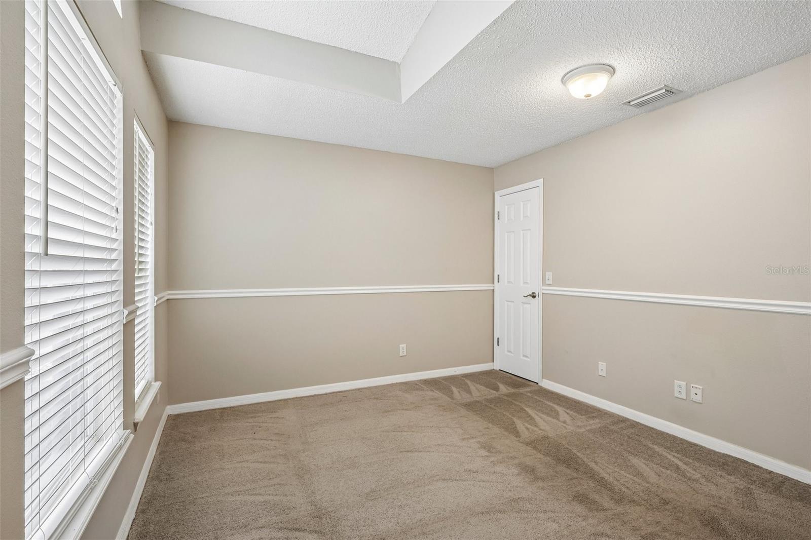 ENCLAVE - Residential