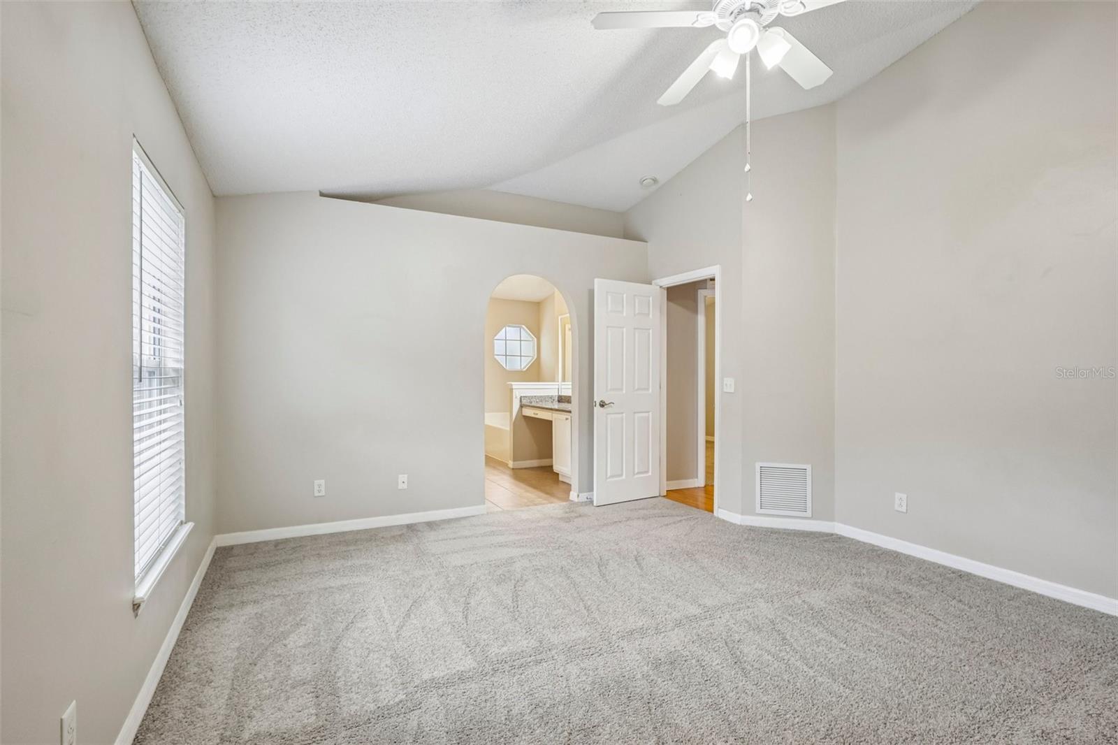 ENCLAVE - Residential