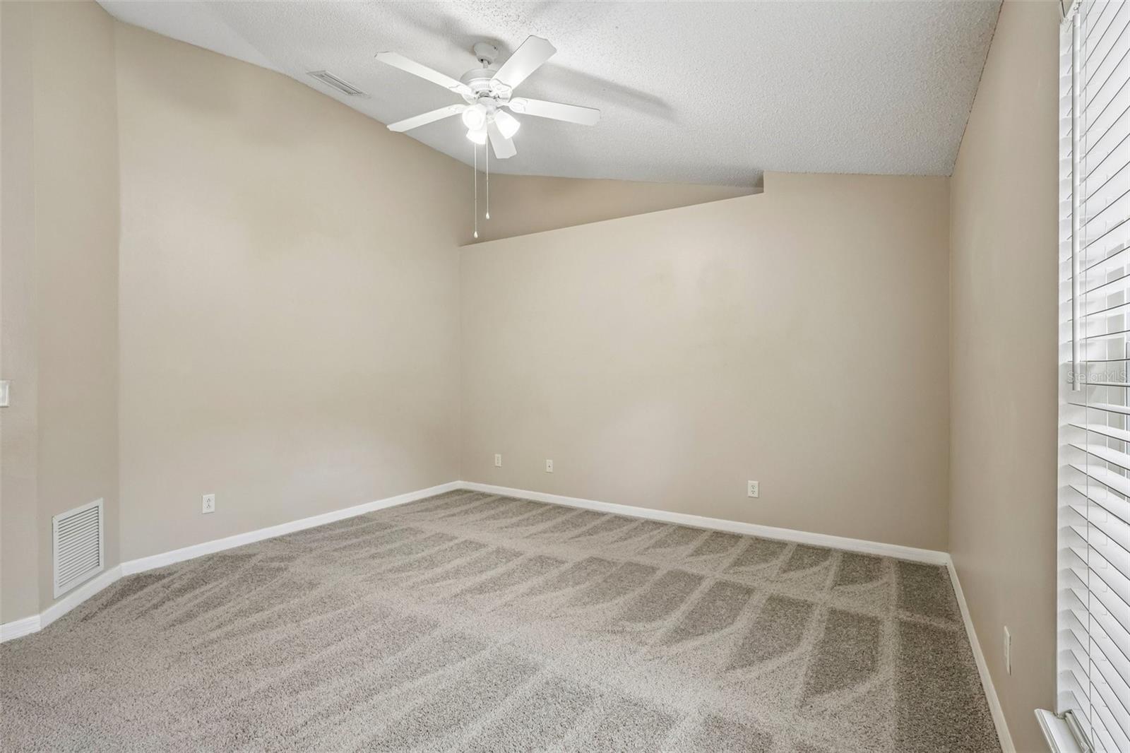 ENCLAVE - Residential
