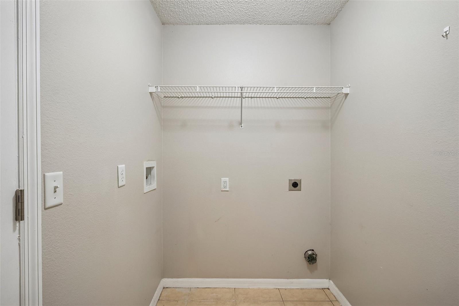 ENCLAVE - Residential