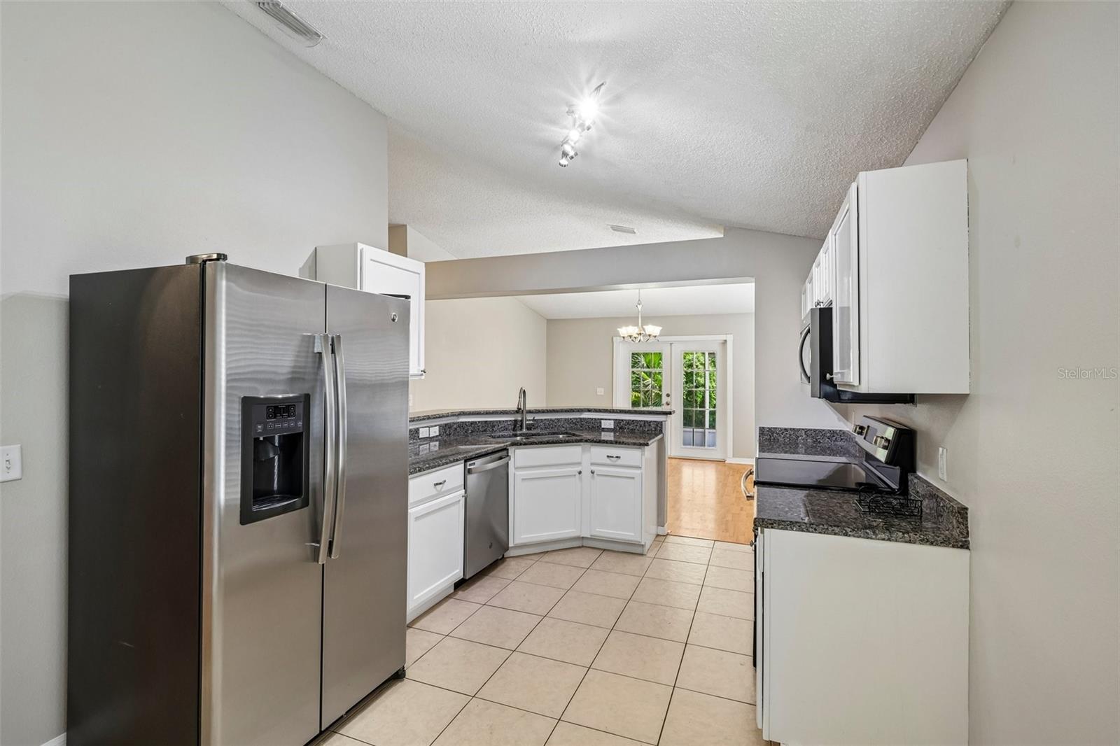 ENCLAVE - Residential