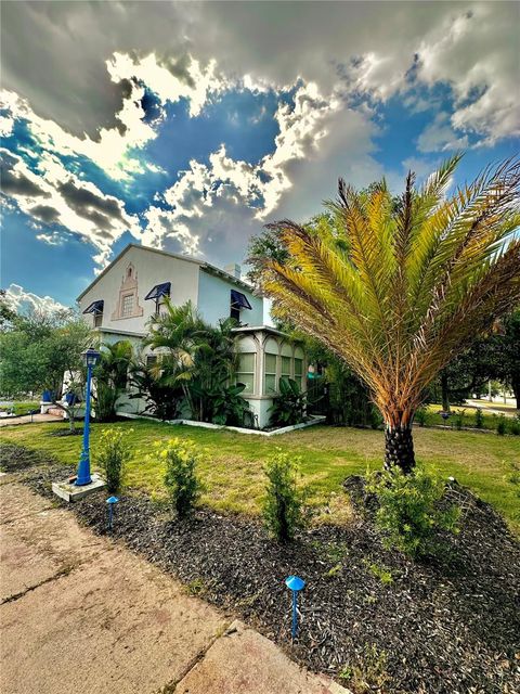 A home in HOWEY IN THE HILLS