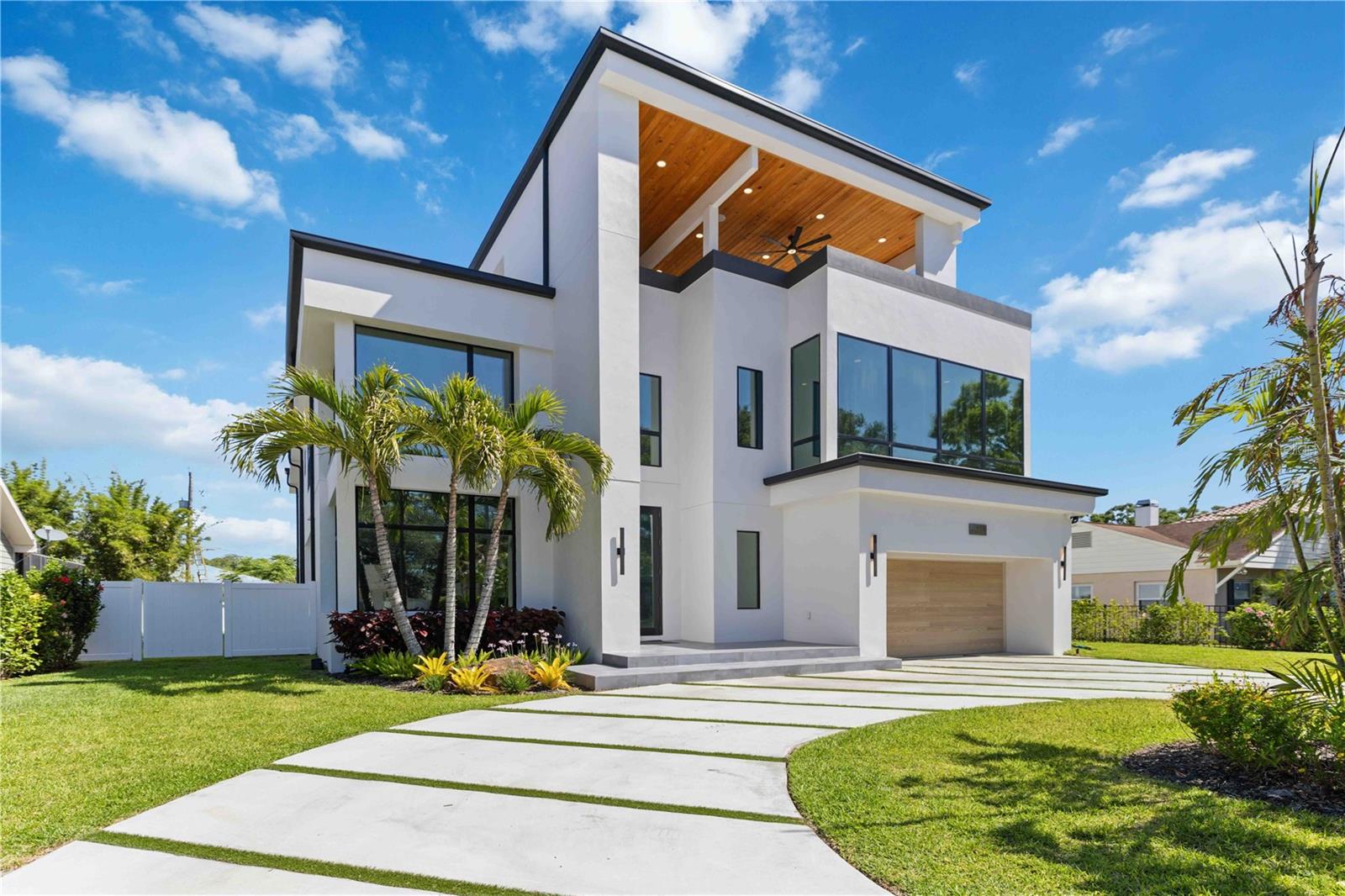 MORRISON COURT - Residential