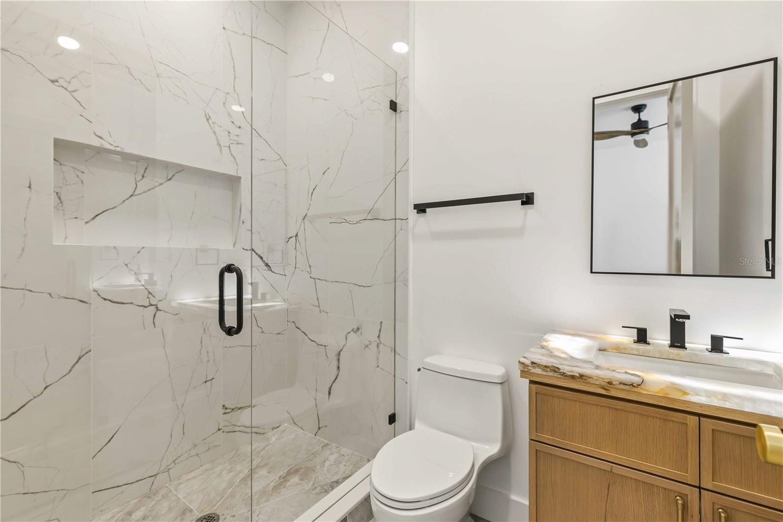 MORRISON COURT - Residential