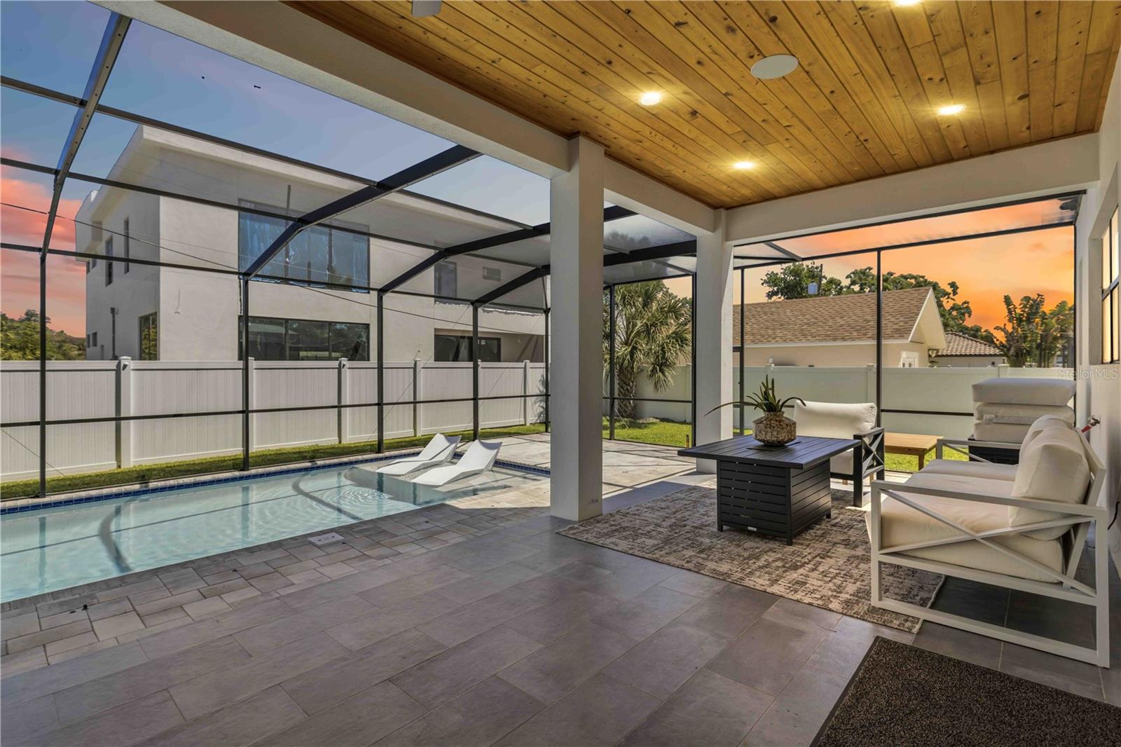 MORRISON COURT - Residential