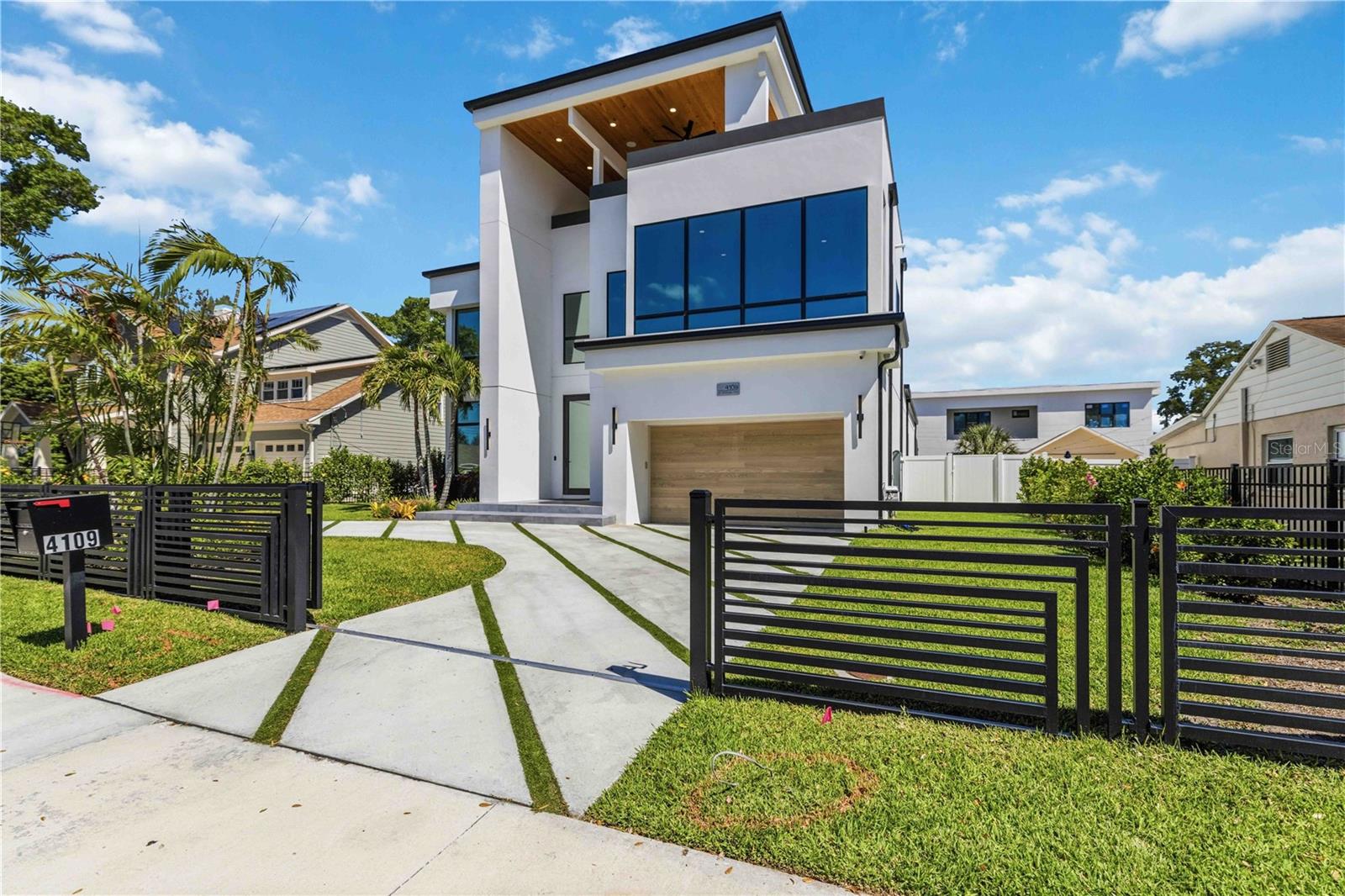 MORRISON COURT - Residential