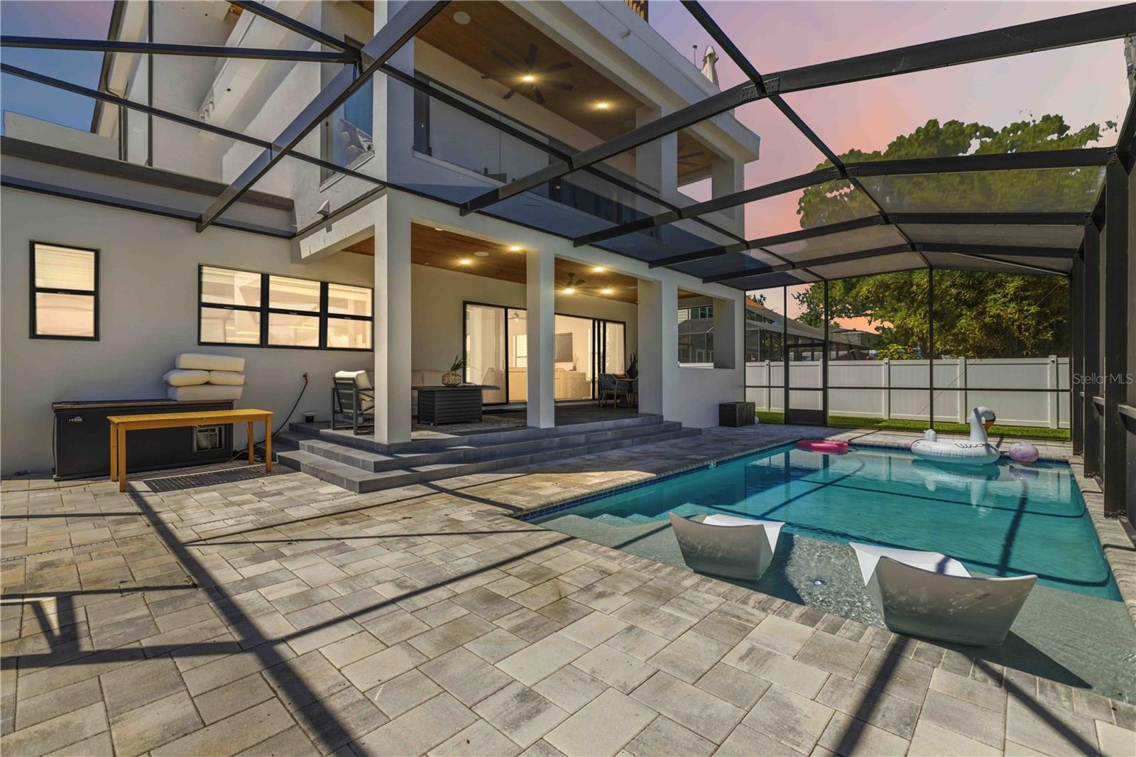 MORRISON COURT - Residential