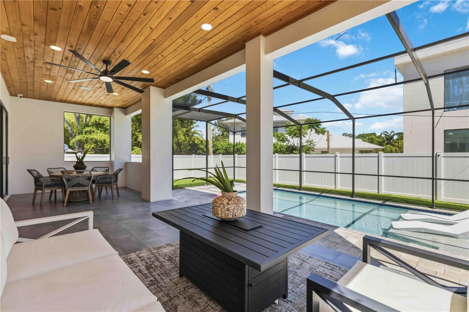 MORRISON COURT - Residential