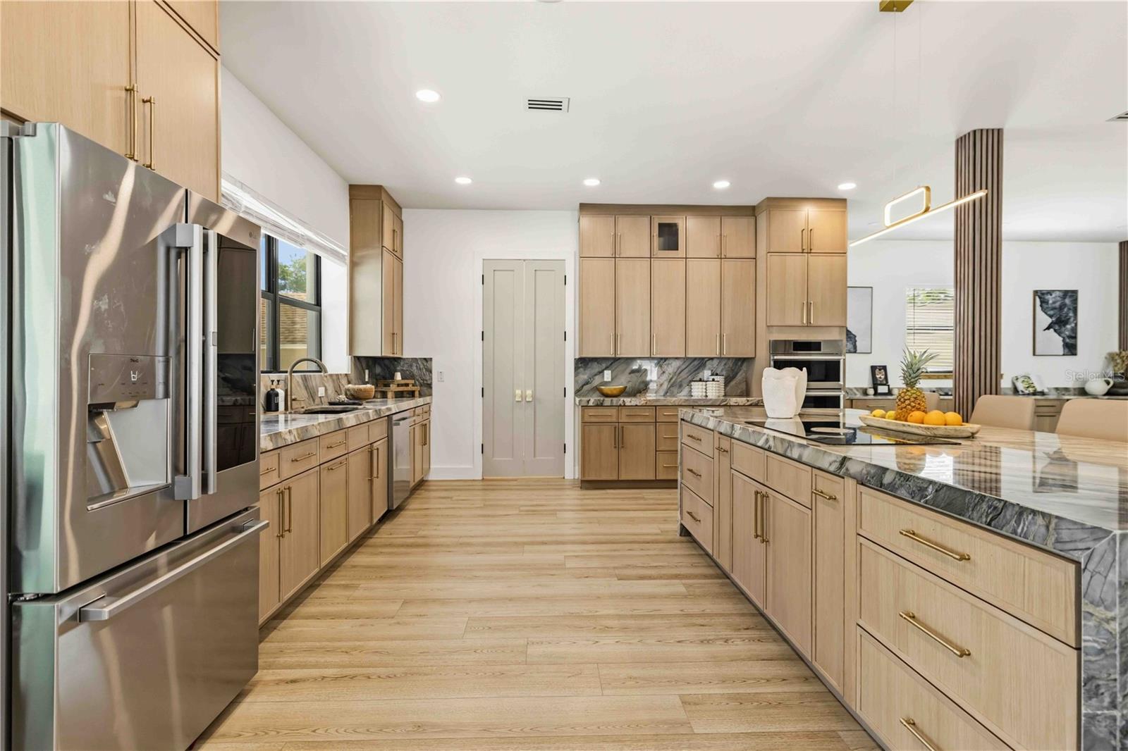 MORRISON COURT - Residential