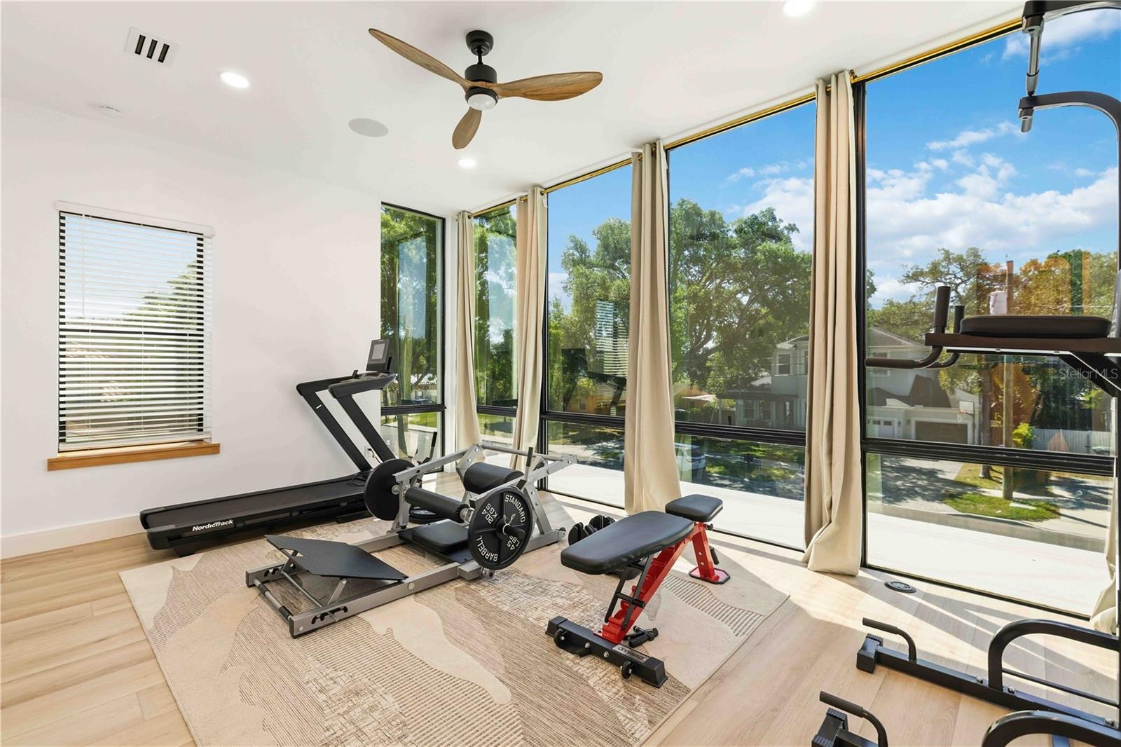 MORRISON COURT - Residential