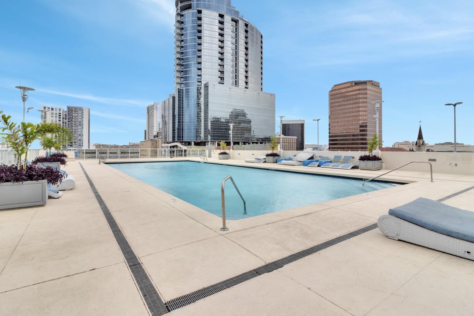 VUE/LK EOLA A CONDO - Residential Lease