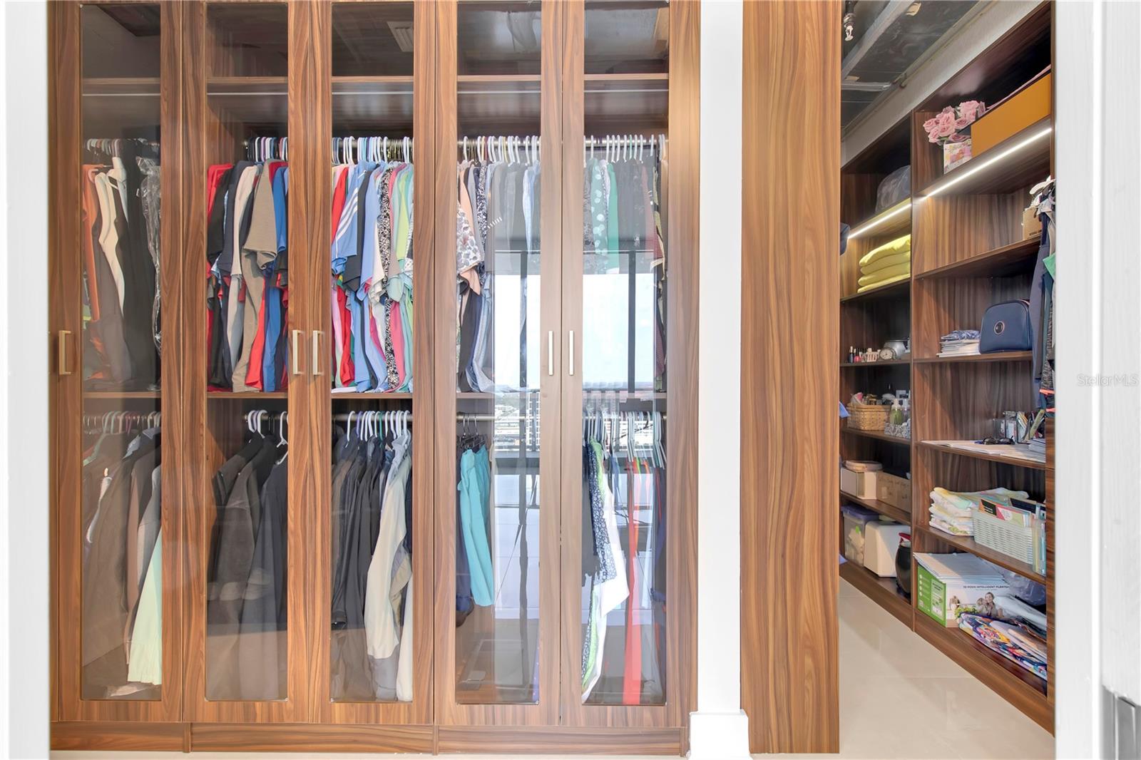 VUE/LK EOLA A CONDO - Residential Lease