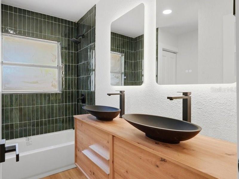 WOODWARD TERRACE - Residential