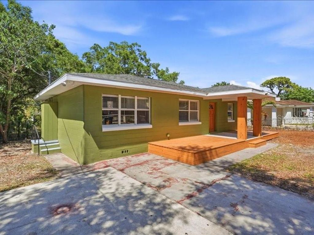 Photo of 1912 E Hanna Avenue, Tampa, FL 33610 (MLS # TB8500931)