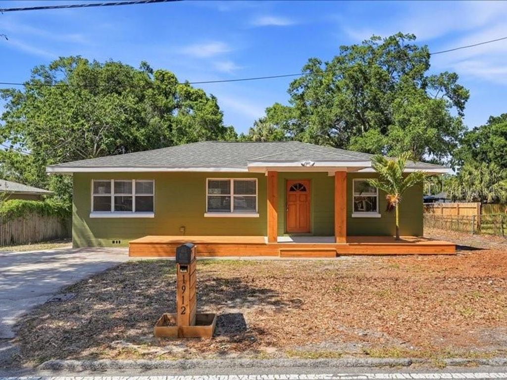 Photo of 1912 E Hanna Avenue, Tampa, FL 33610 (MLS # TB8500931)