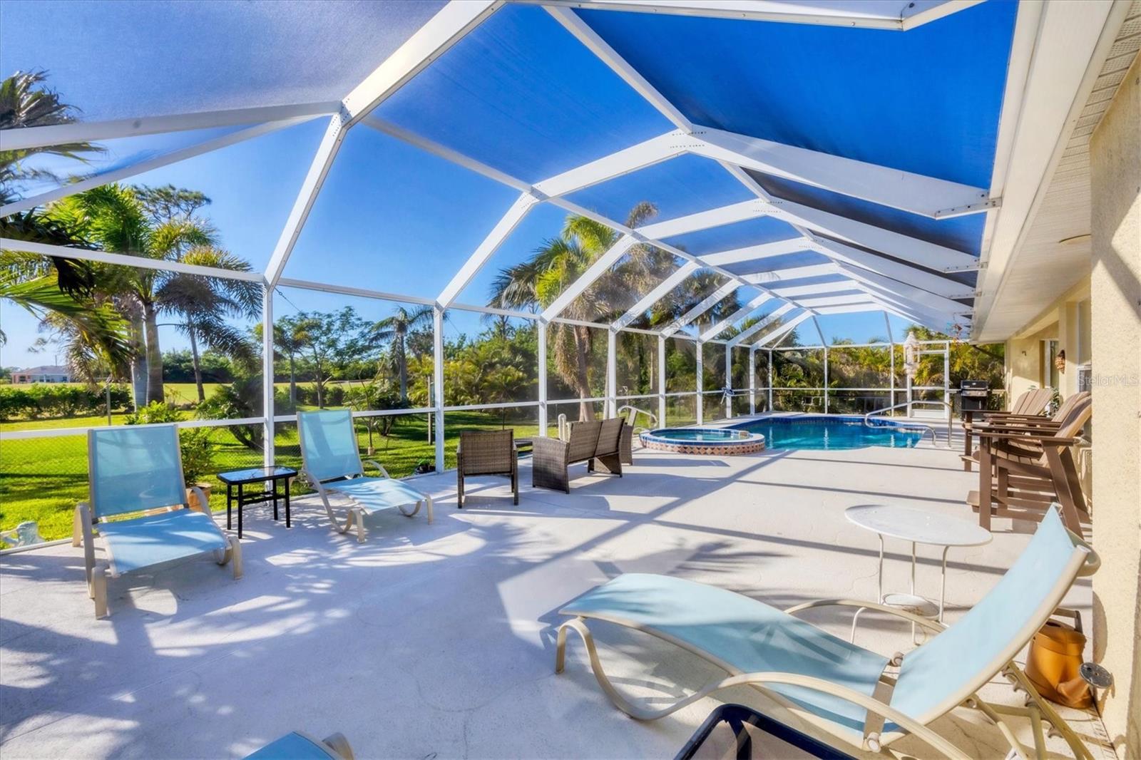 ROTONDA WEST PINE VALLEY - Residential