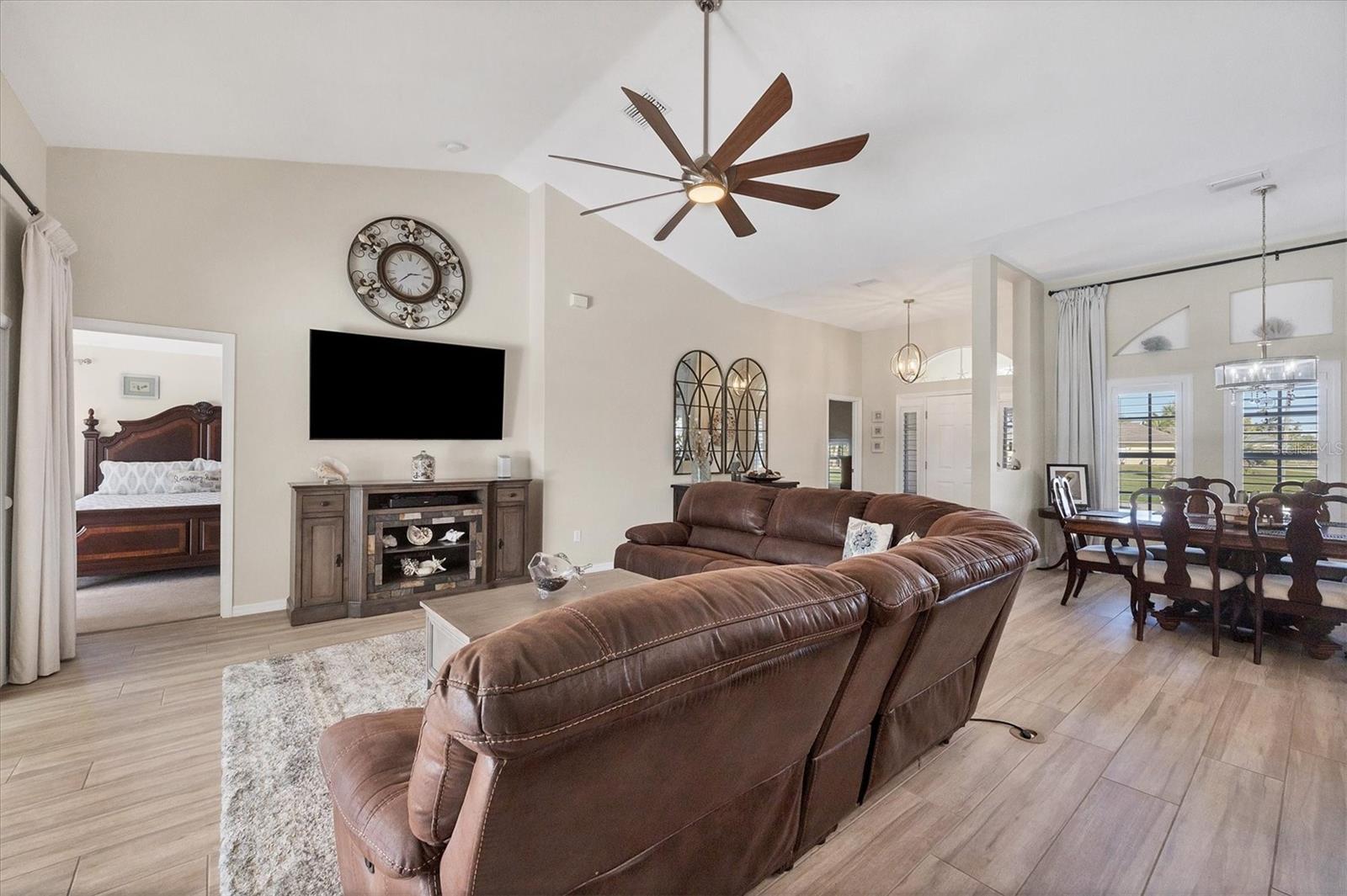 ROTONDA WEST PINE VALLEY - Residential