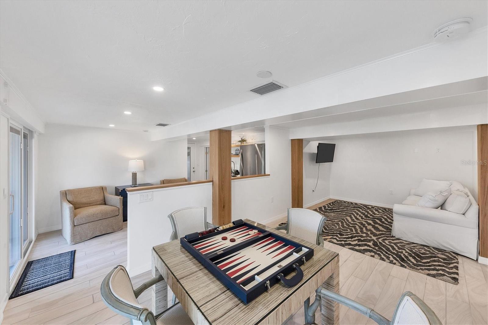 HARBOR DRIVE WATERWAYS - Residential