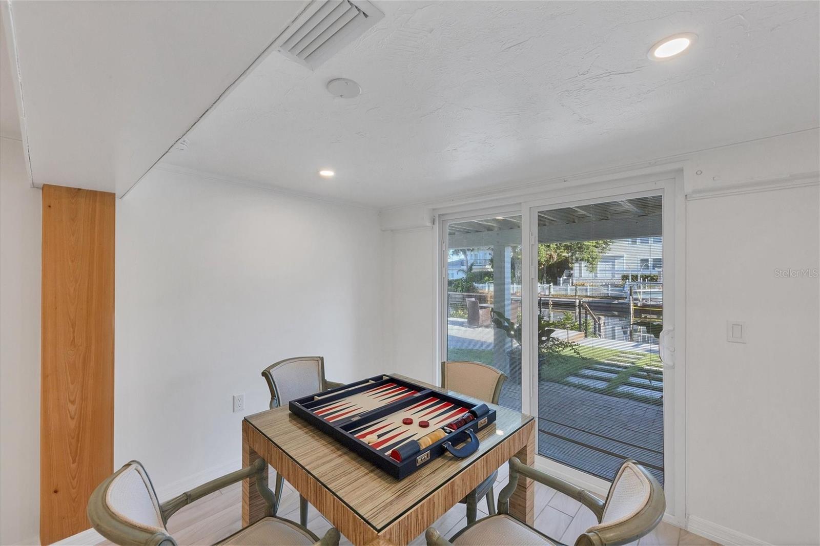 HARBOR DRIVE WATERWAYS - Residential