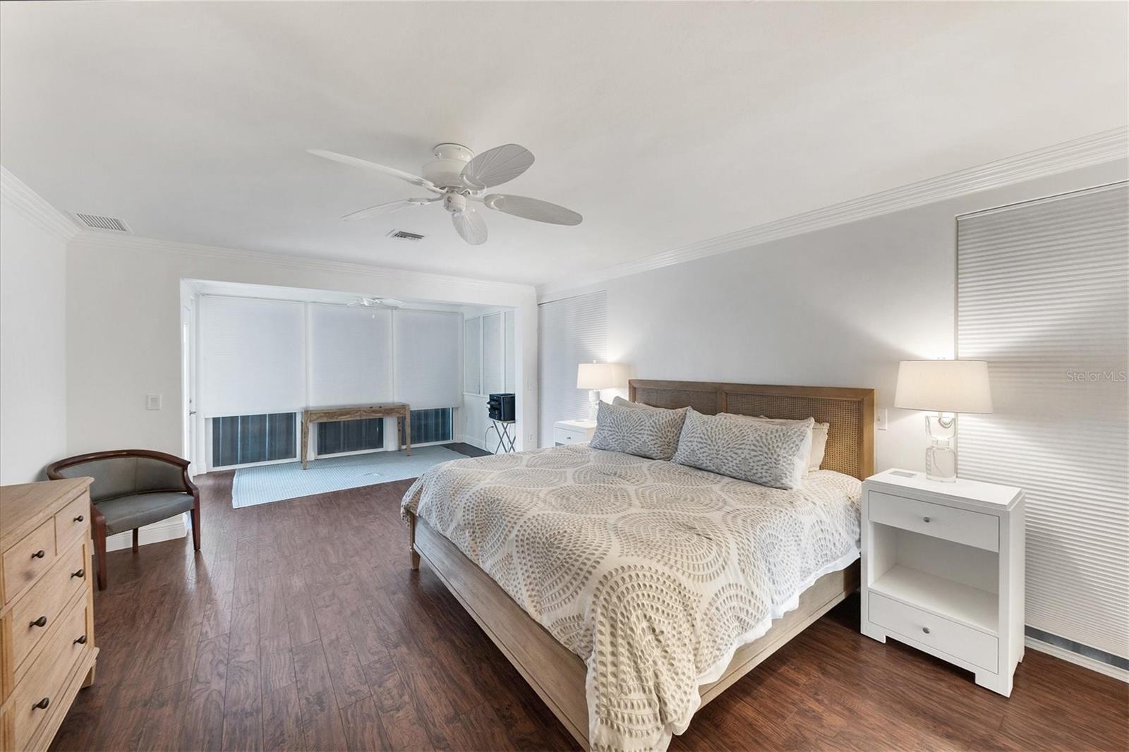 HARBOR DRIVE WATERWAYS - Residential