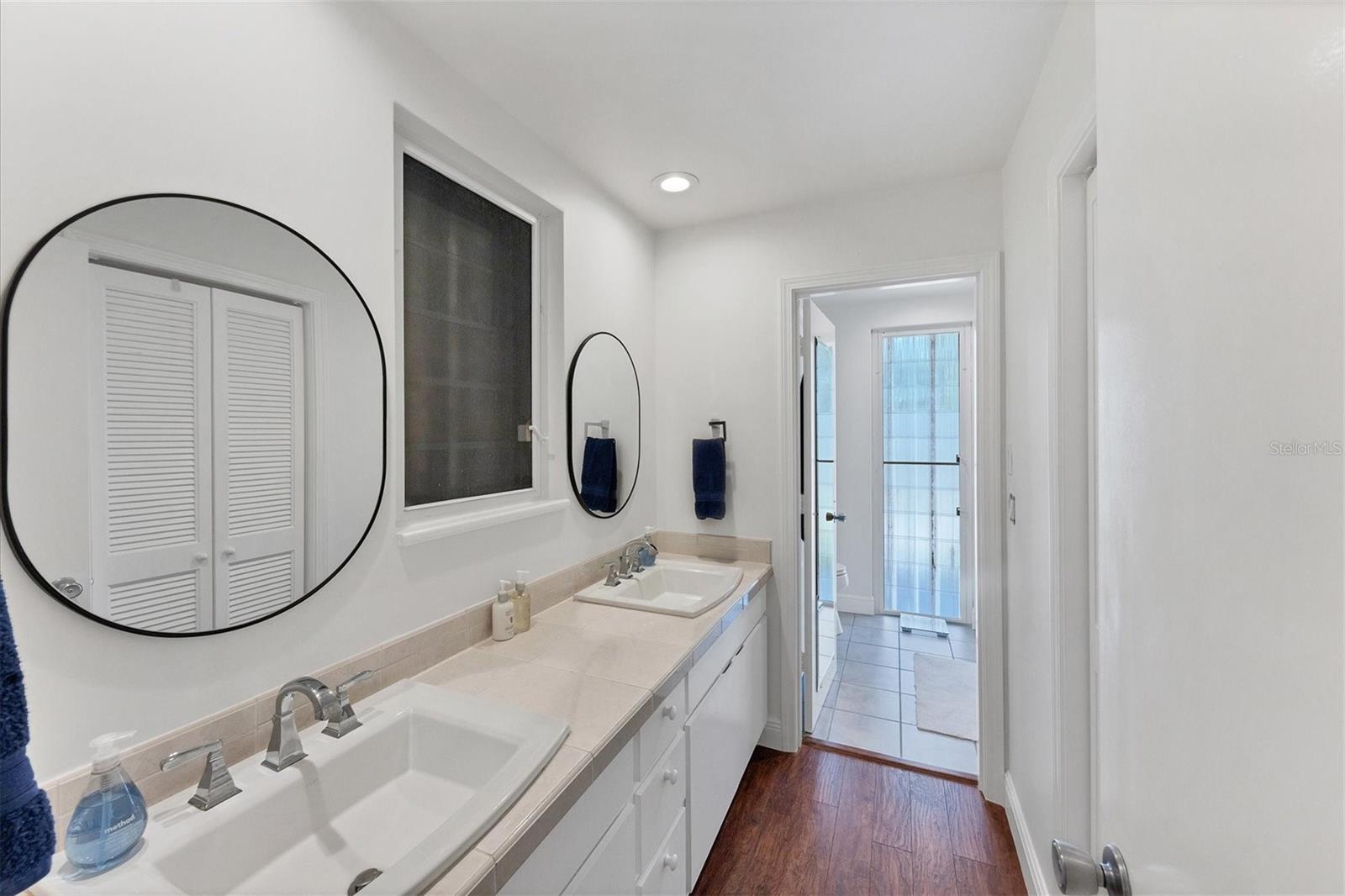 HARBOR DRIVE WATERWAYS - Residential