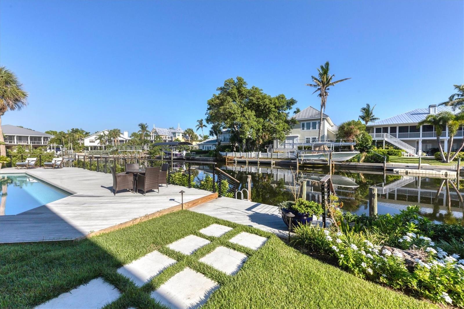 HARBOR DRIVE WATERWAYS - Residential