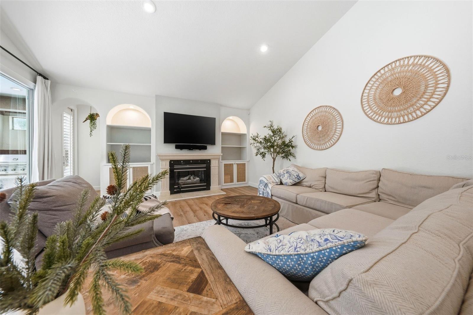 TOREY PINES - Residential