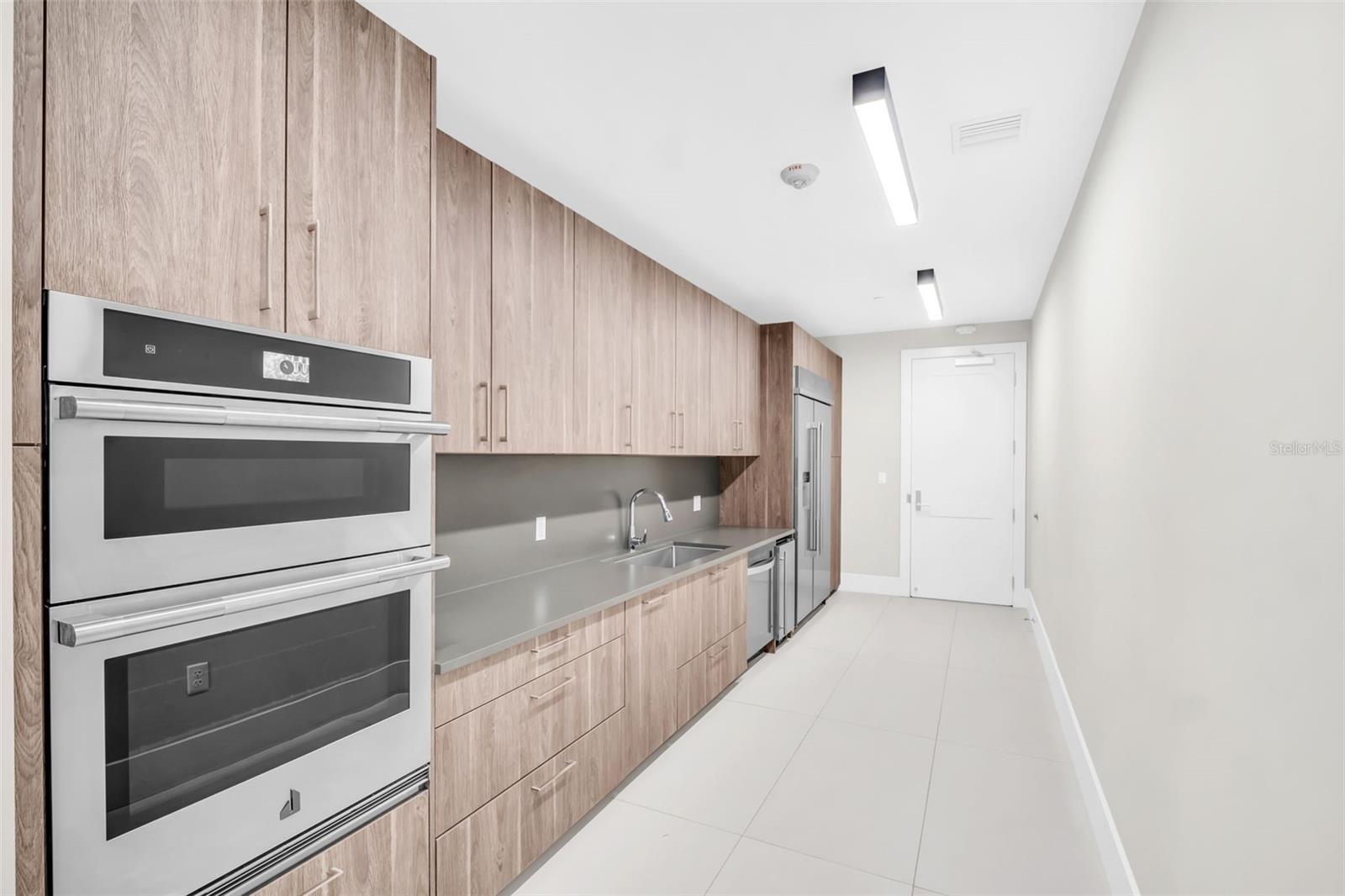 SALTAIRE CONDO - Residential