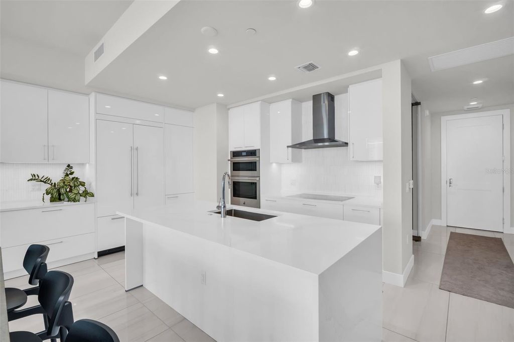 Photo of 301 1st Street S #1205, St Petersburg, FL 33701 (MLS # TB8455365)