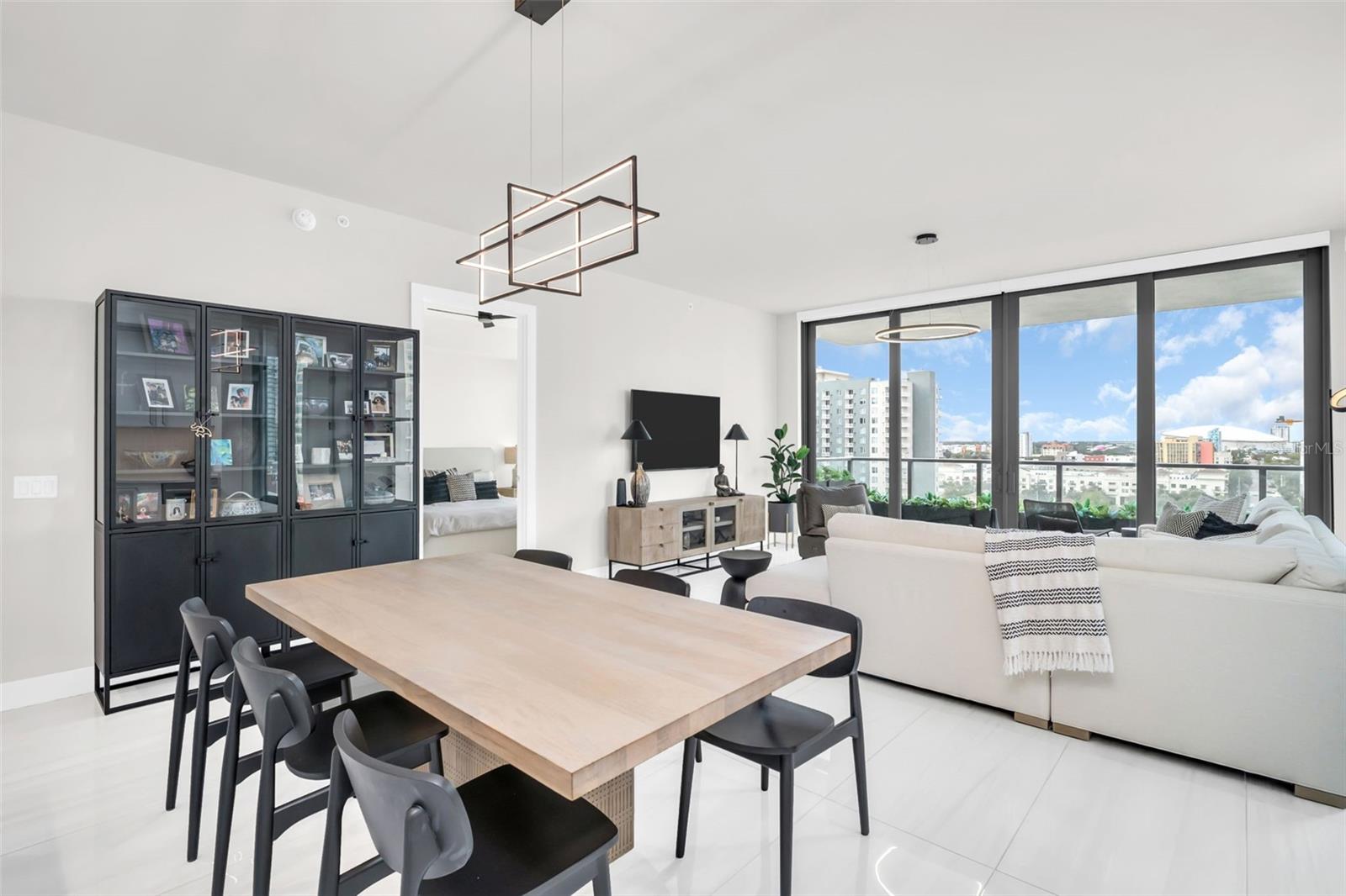 SALTAIRE CONDO - Residential