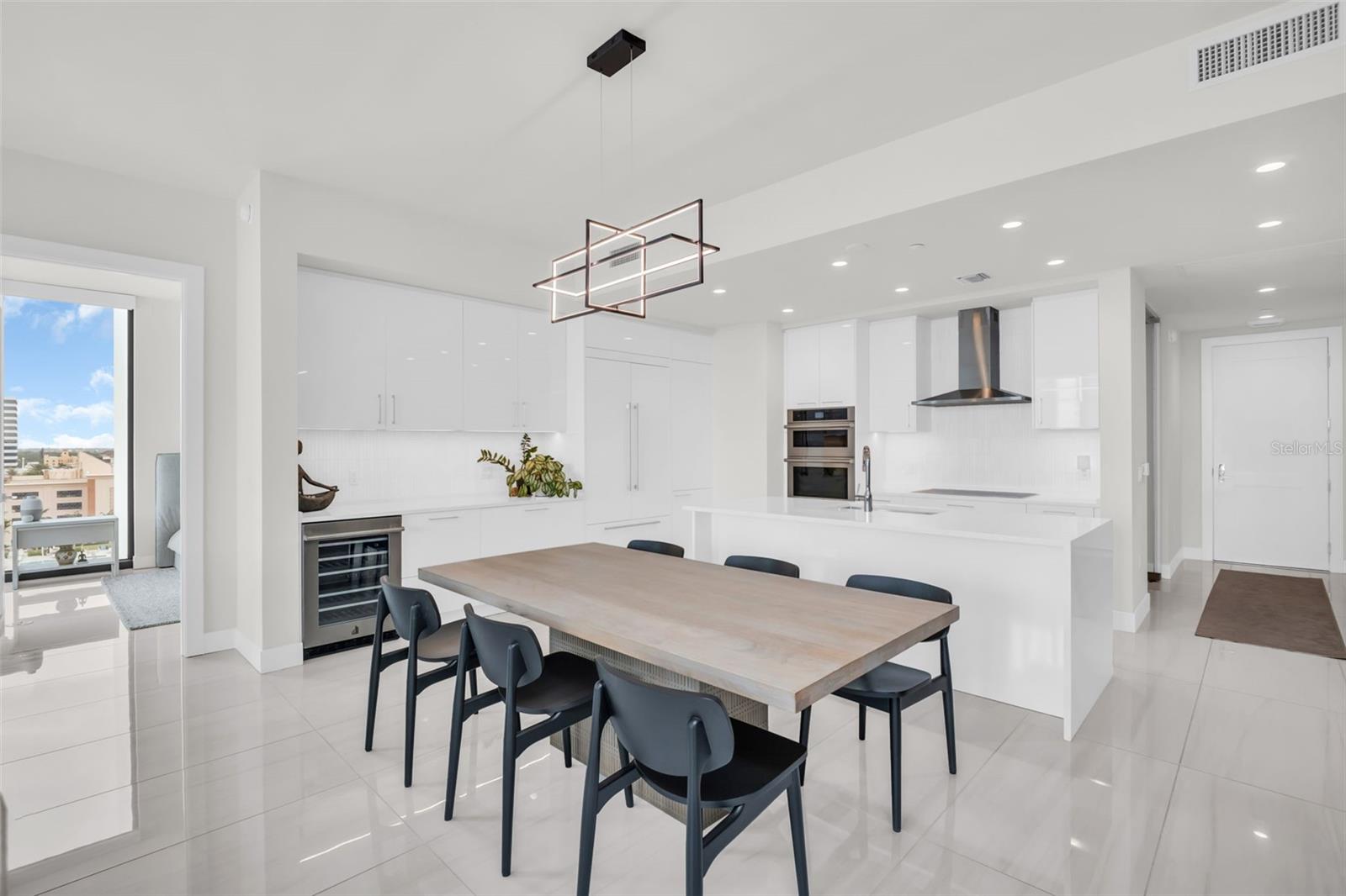 SALTAIRE CONDO - Residential