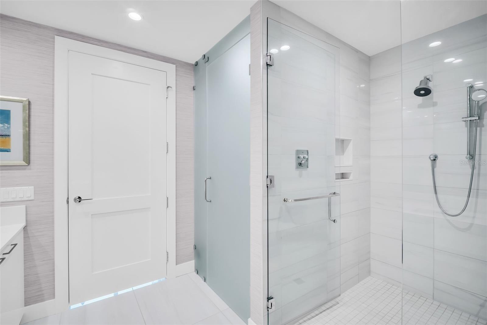 SALTAIRE CONDO - Residential