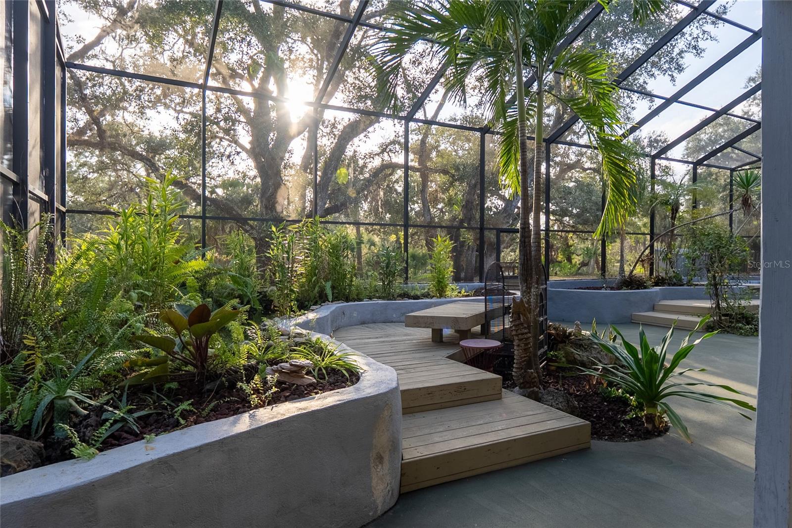 NORTH VENICE FARMS AND EVERGLA-667100 - Residential