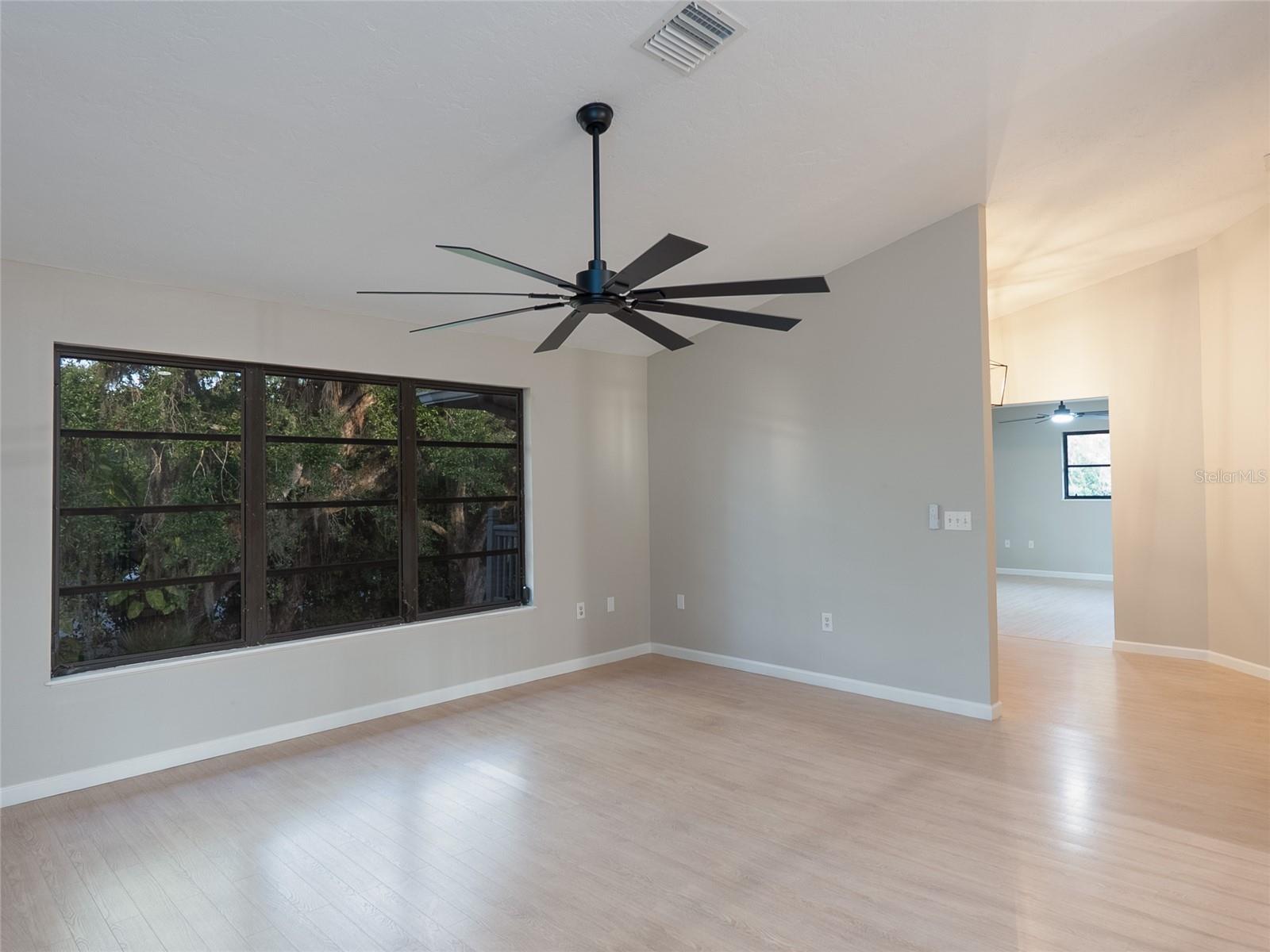 NORTH VENICE FARMS AND EVERGLA-667100 - Residential