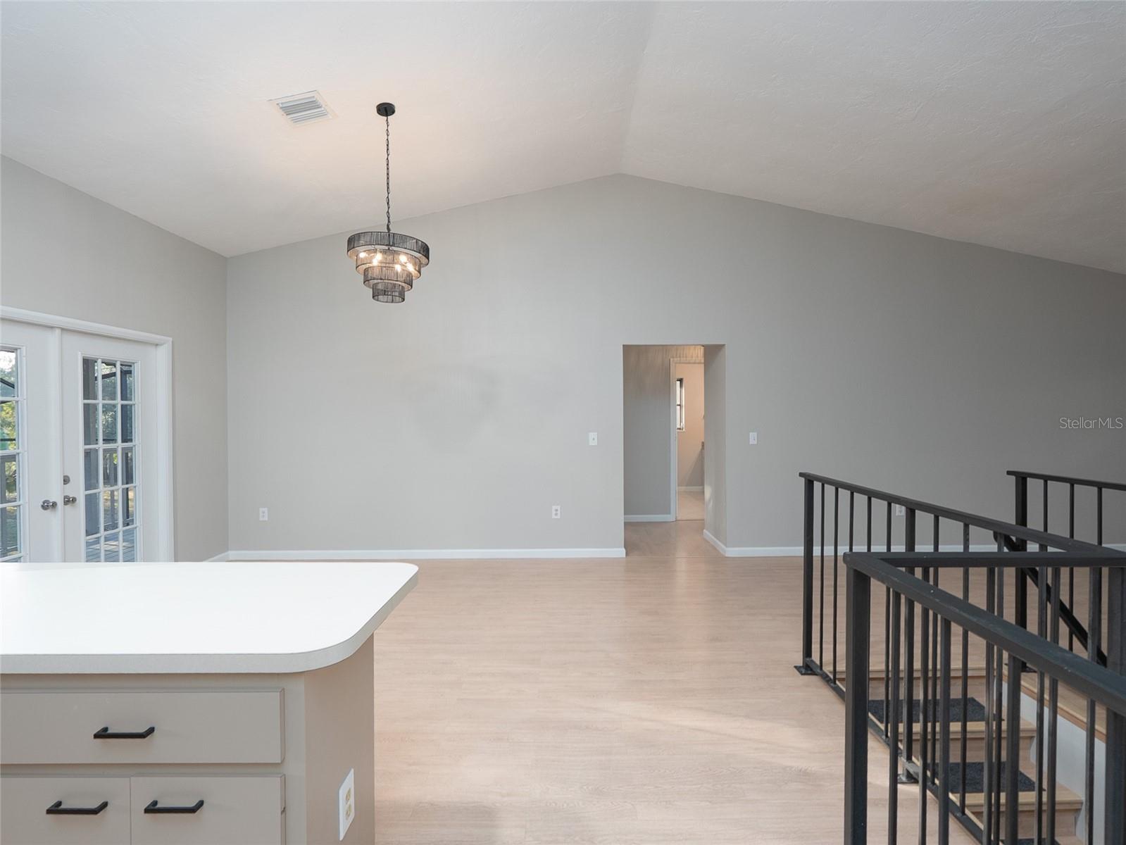 NORTH VENICE FARMS AND EVERGLA-667100 - Residential