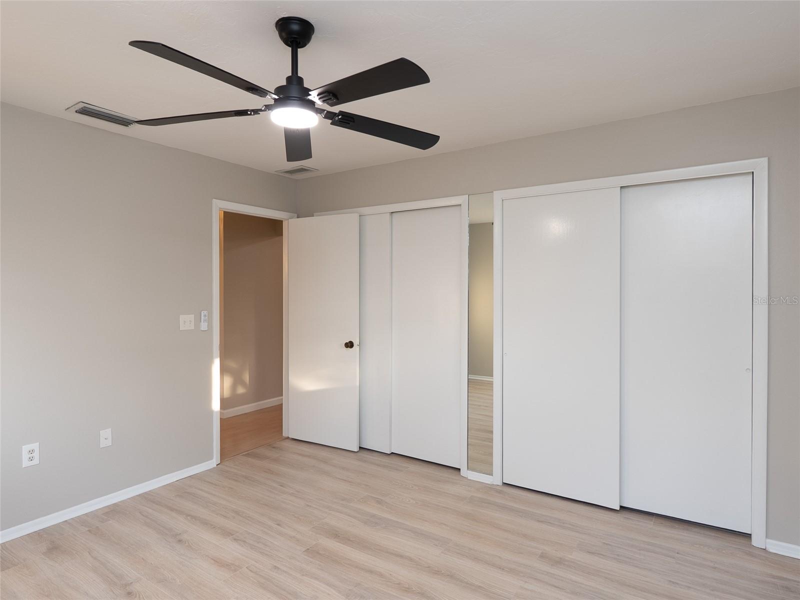 NORTH VENICE FARMS AND EVERGLA-667100 - Residential