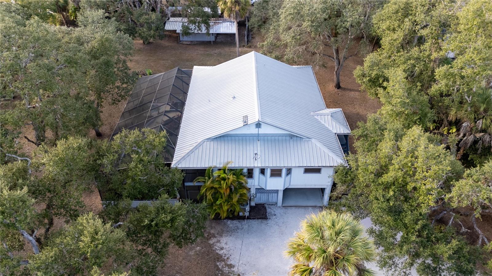 NORTH VENICE FARMS AND EVERGLA-667100 - Residential