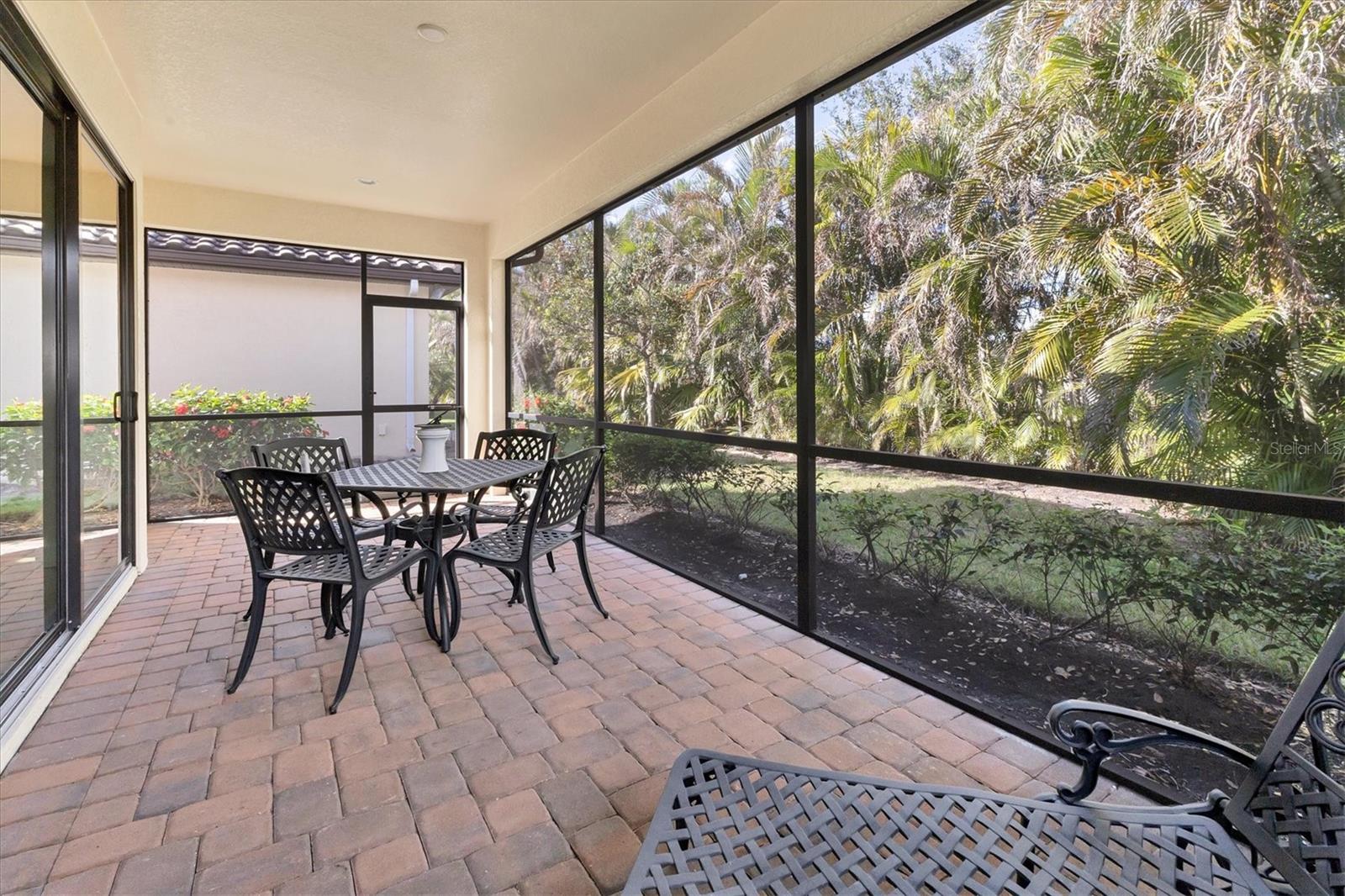 GRAND OAKS - Residential