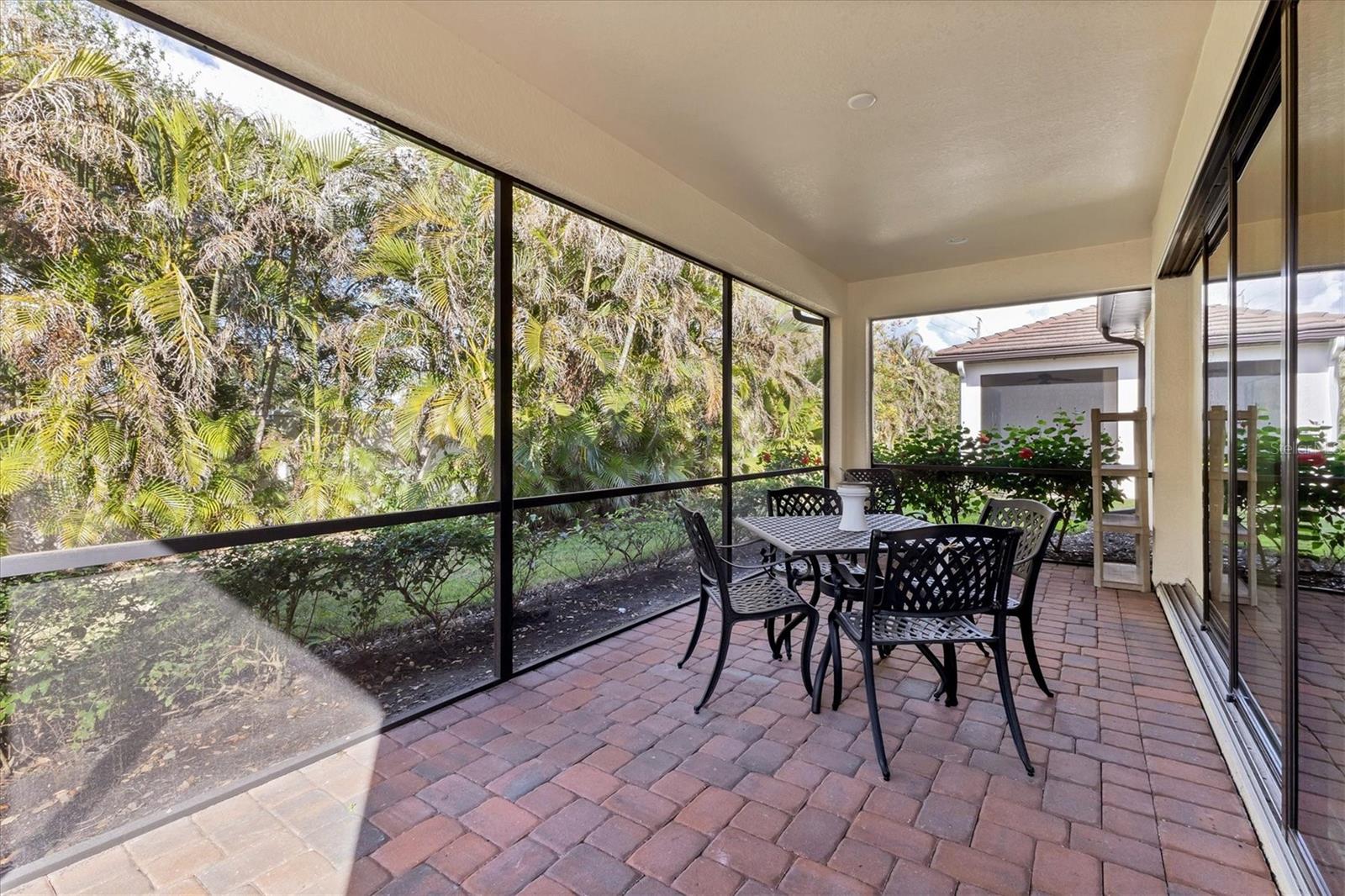 GRAND OAKS - Residential