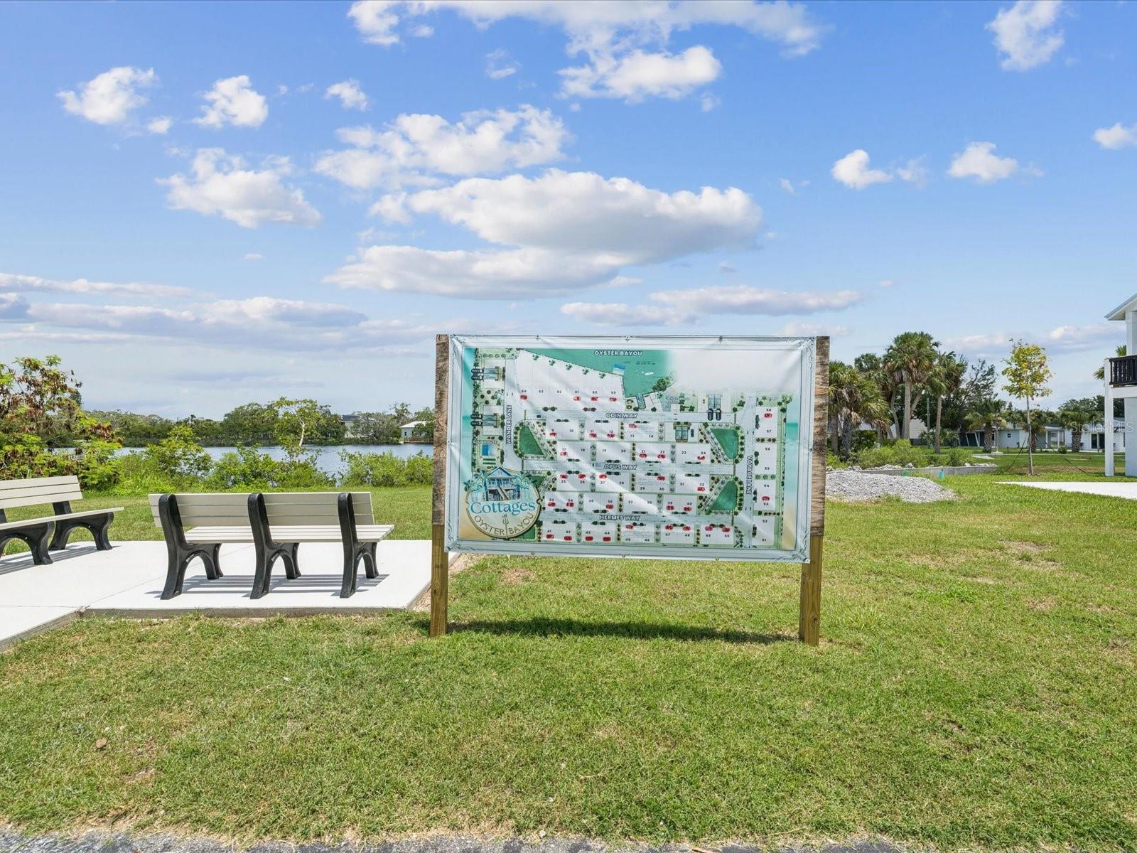 COTTAGES/OYSTER BAYOU TRACTS A - Land