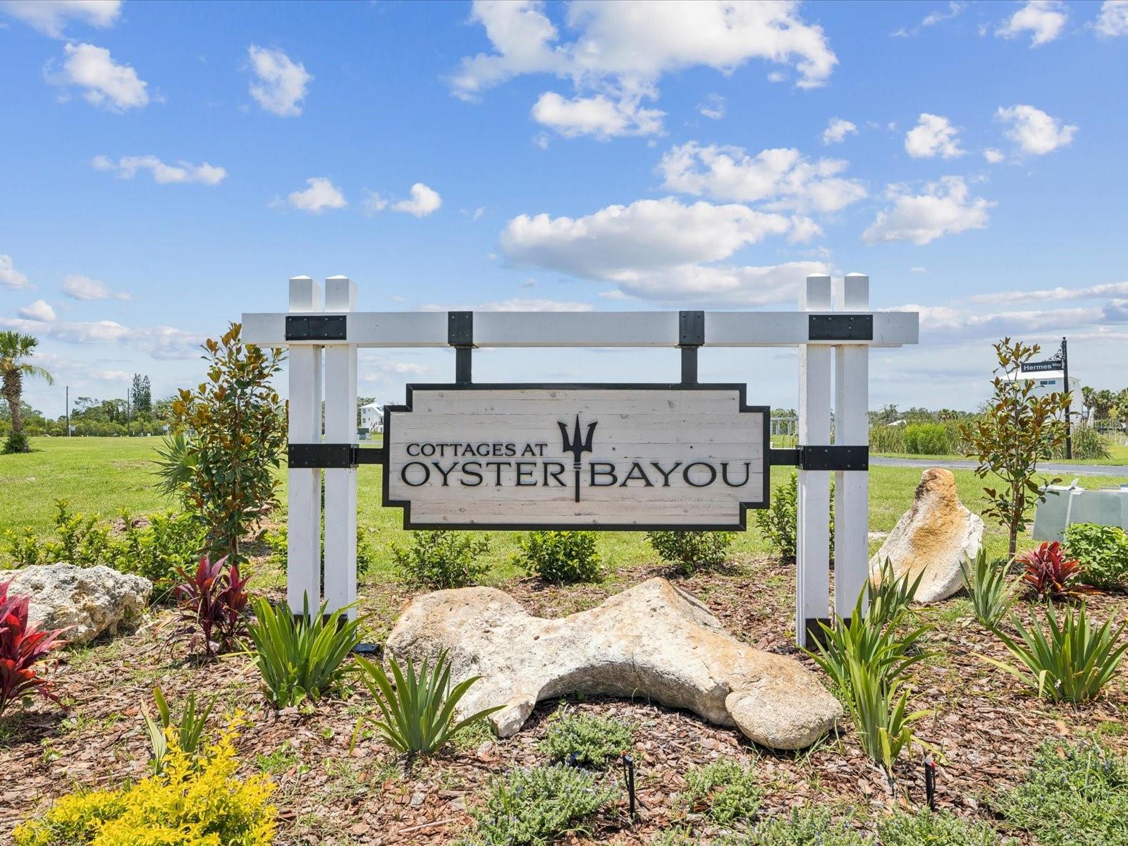 COTTAGES/OYSTER BAYOU TRACTS A - Land